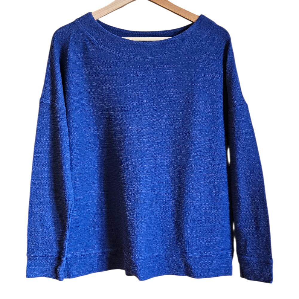 St. John’s Bay Active Blue Long Sleeve Knit Top Size Medium